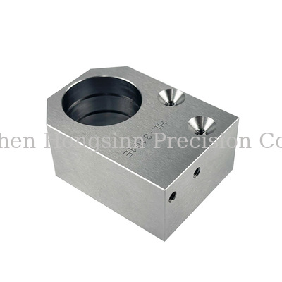 قیمت خوب مهره و پیچ فولاد ضد زنگ مقاوم در برابر خوردگی با قطعات ماشینکاری CNC سفارشی با دقت بالا آنلاین